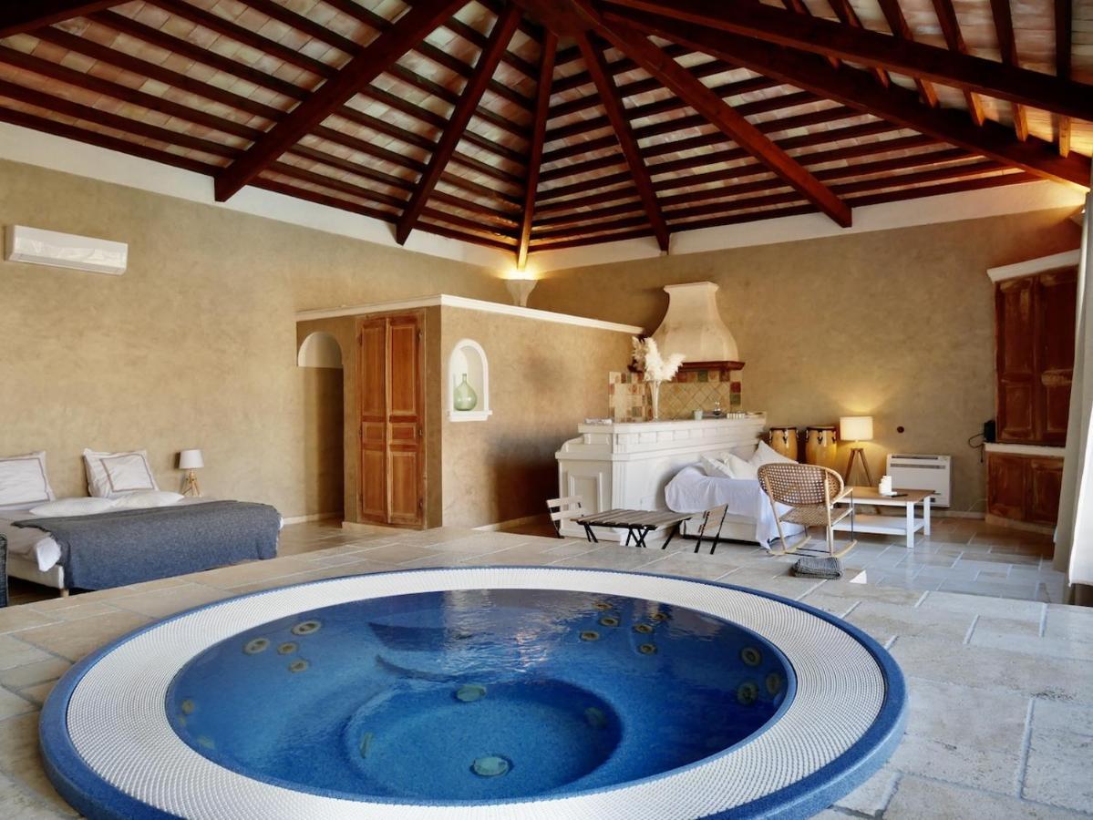 Отель Le Pool House - Private Jacuzzi - Mas Des Sous Bois Ventabren Экстерьер фото
