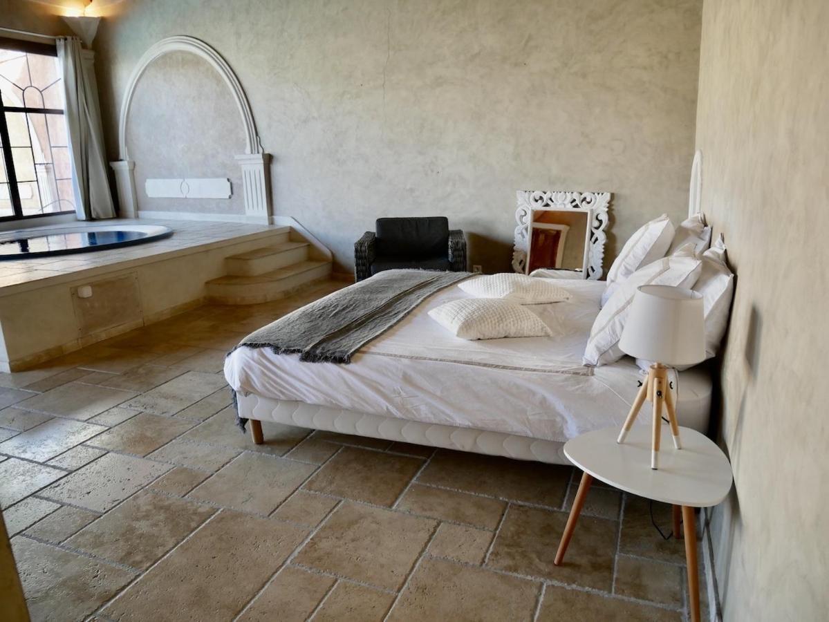 Отель Le Pool House - Private Jacuzzi - Mas Des Sous Bois Ventabren Экстерьер фото
